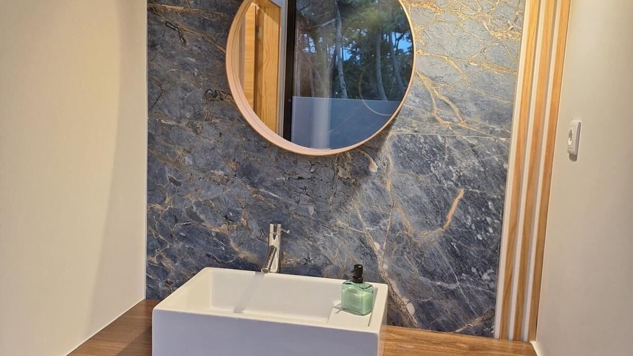 Photo of Bathroom in Ofir