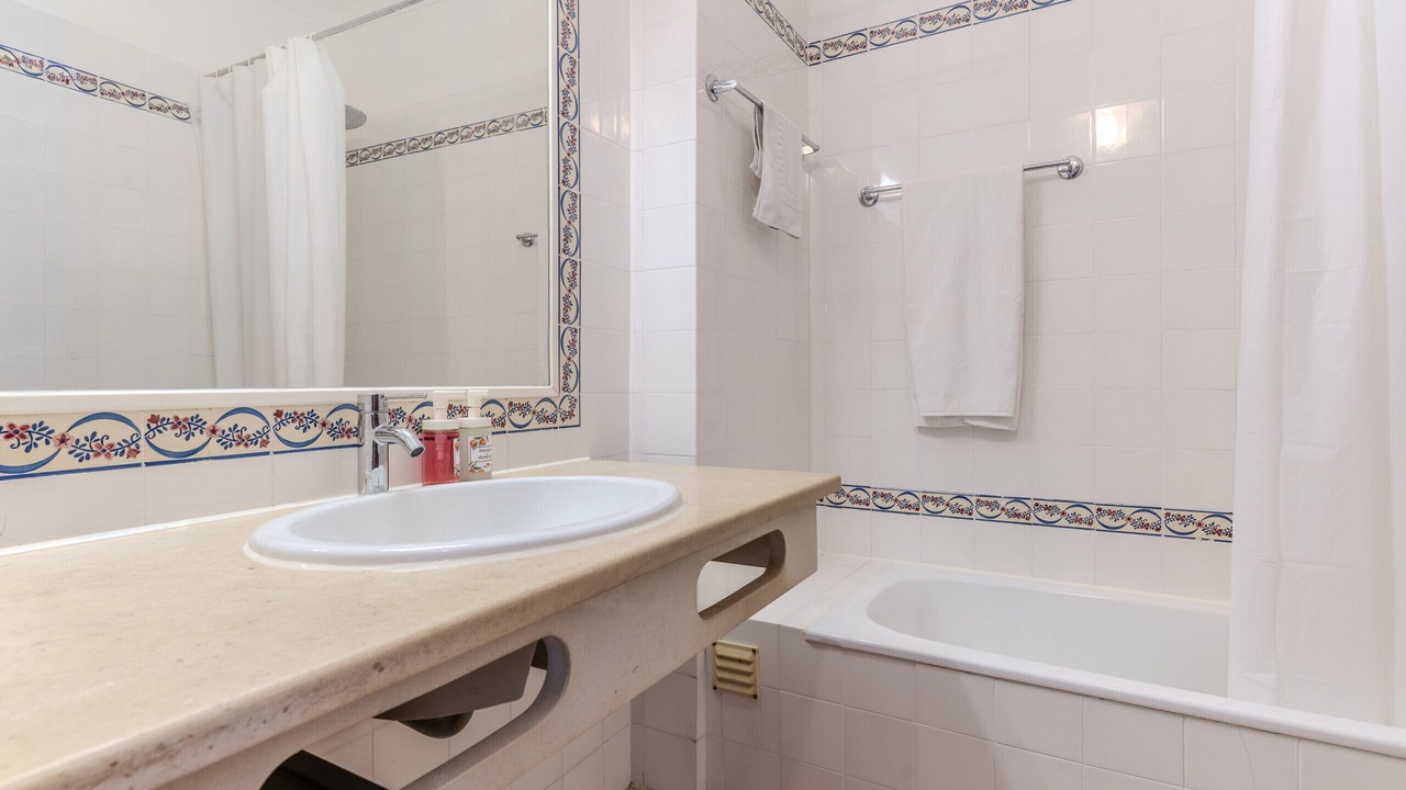 Photo of Bathroom in Montechoro