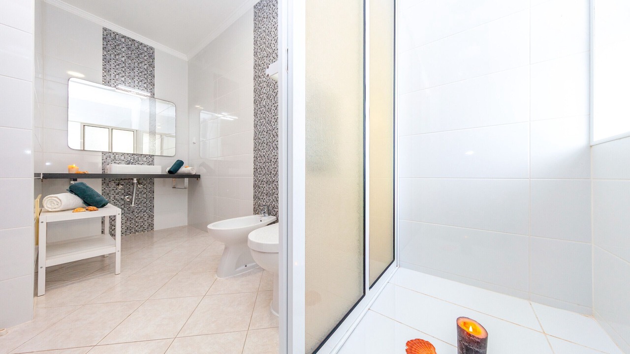 Photo of Bathroom in Gale