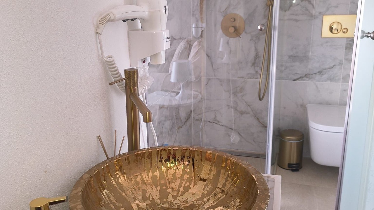 Photo of Bathroom in Portel