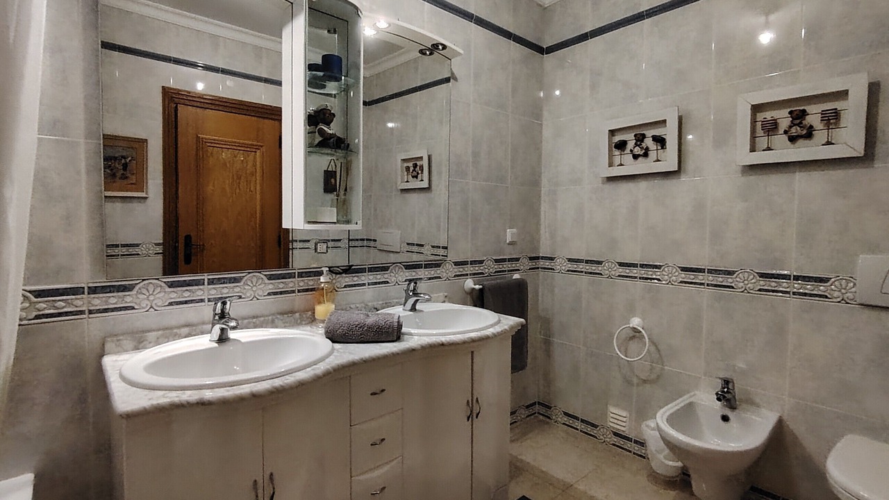 Photo of Bathroom in Castelo