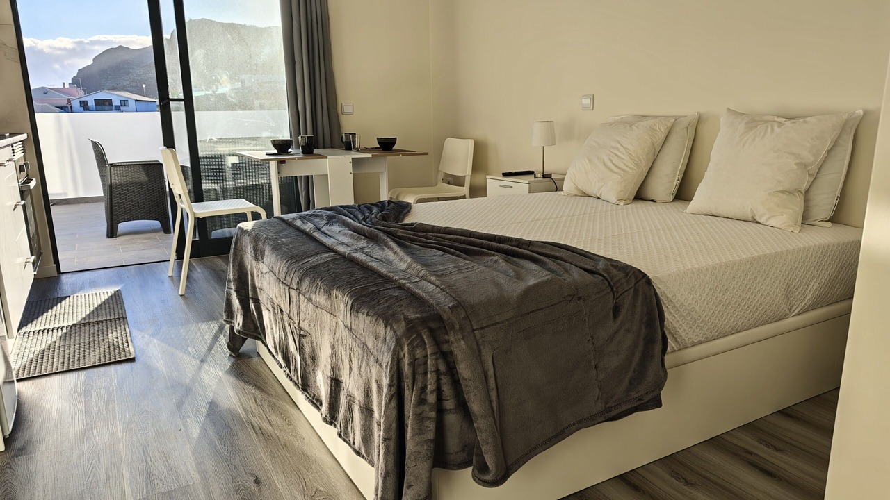 Photo of Bedroom in Canical