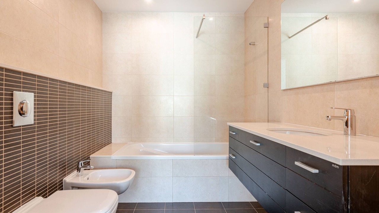 Photo of Bathroom in Patroves