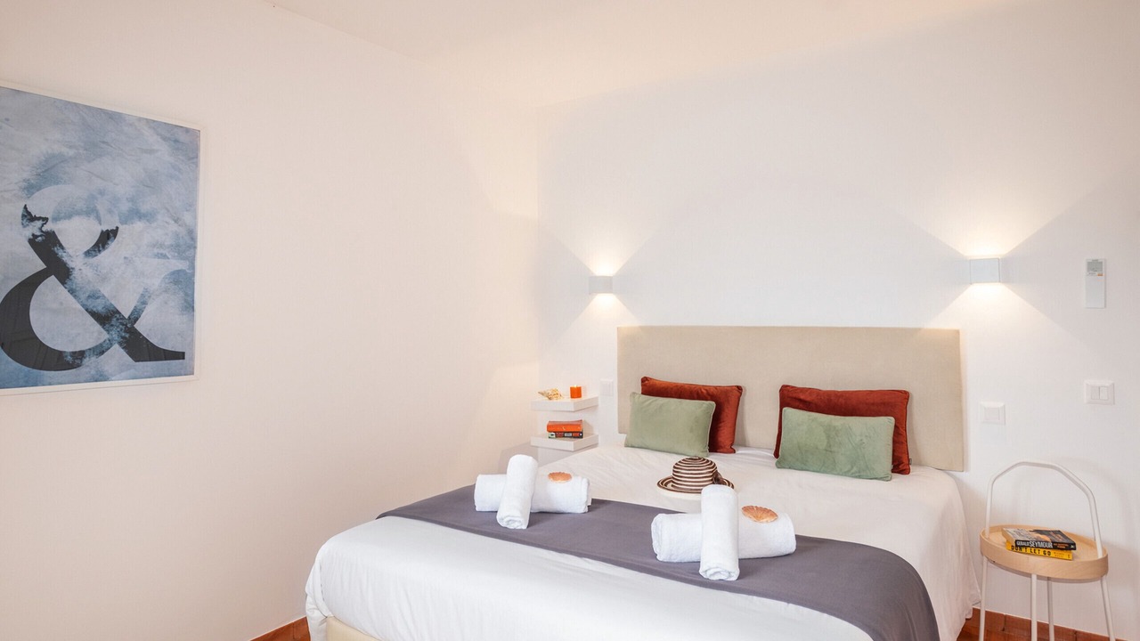 Photo of Bedroom in Lagoa e Carvoeiro