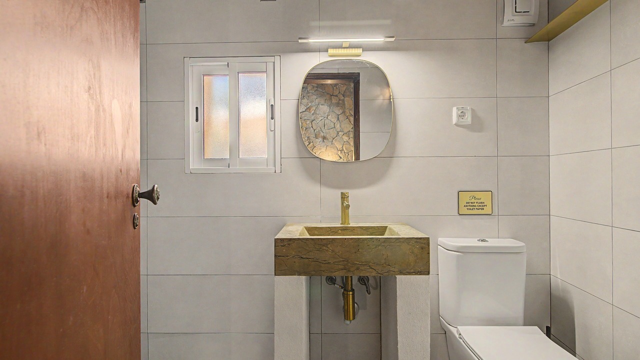 Photo of Bathroom in Sao Bras de Alportel