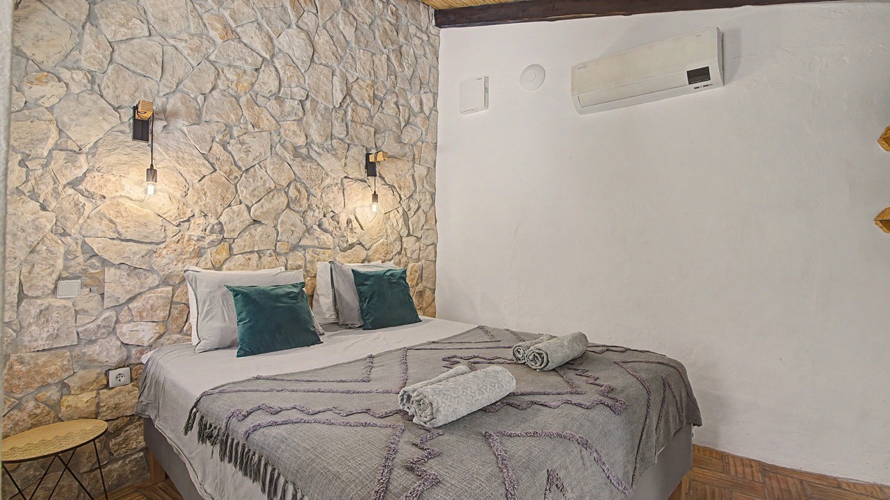 Photo of Bedroom in Sao Bras de Alportel