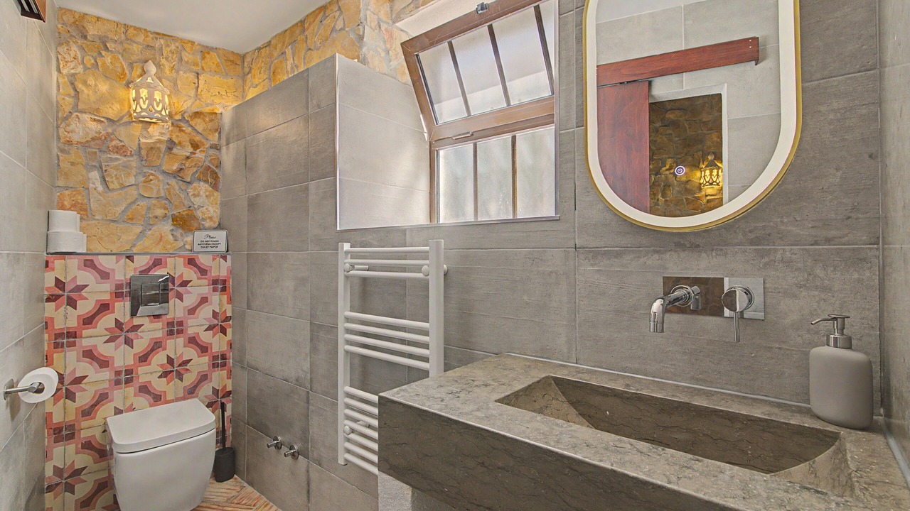 Photo of Bathroom in Sao Bras de Alportel