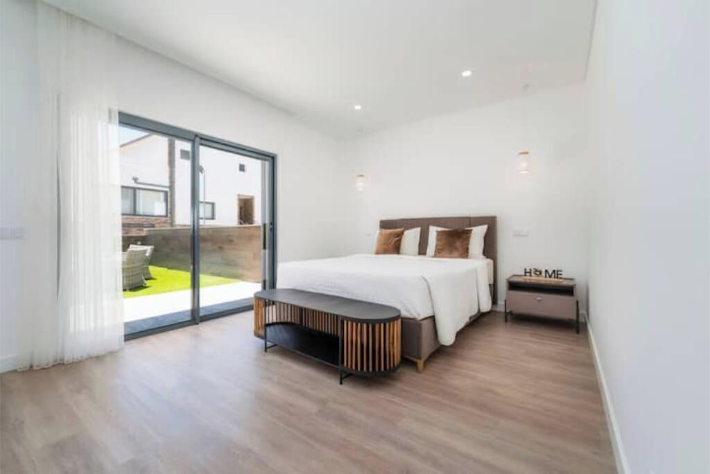 Photo of Bedroom in Vale Navio