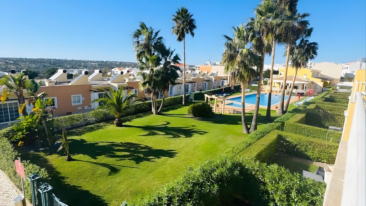 Photo of Outdoor in Pera