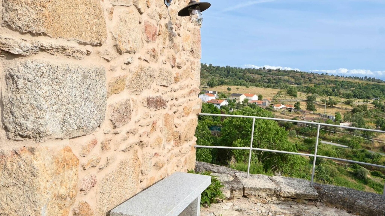 Photo of Outdoor in Almeida
