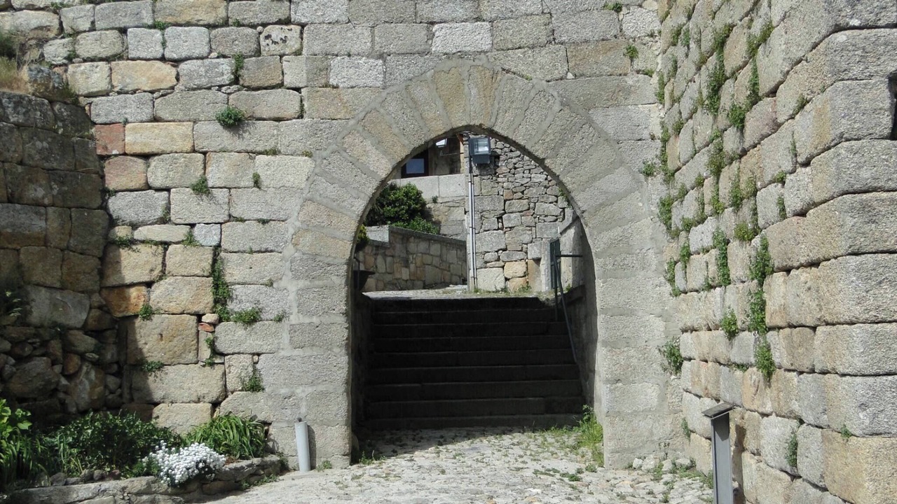 Photo of Others in Almeida