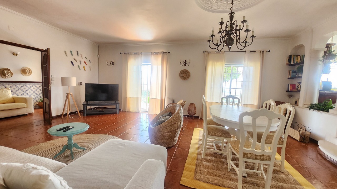 Photo of Livingroom in Amoreira