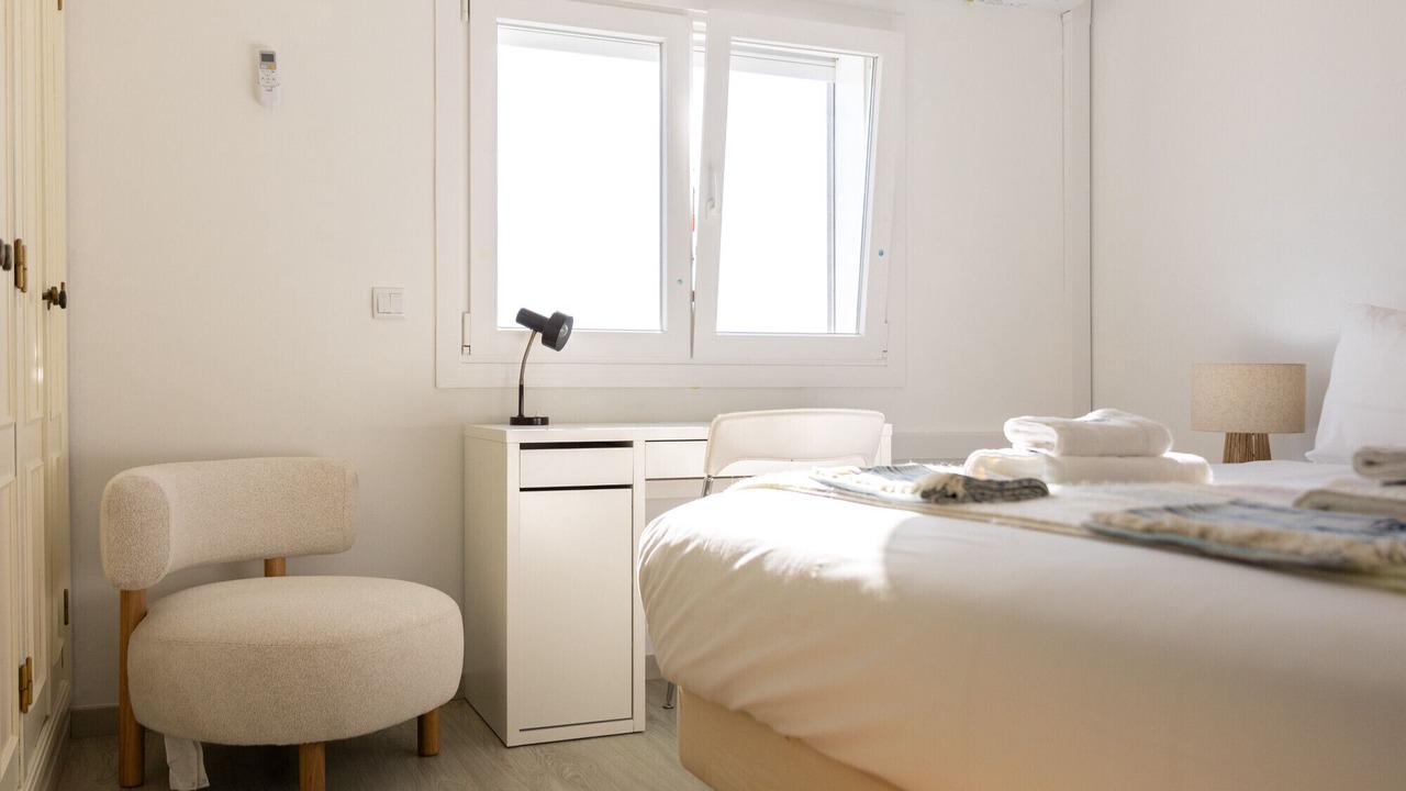 Photo of Bedroom in Atouguia da Baleia