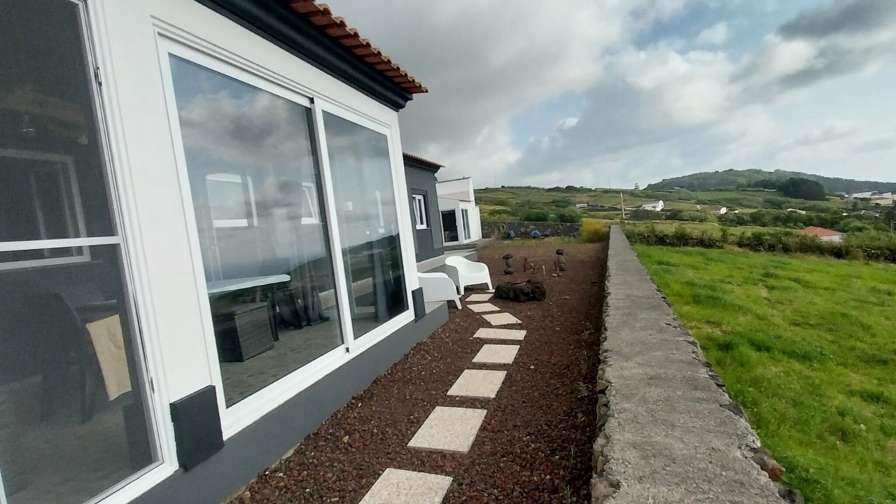 Photo of Patio Balcony in Angra do Heroismo