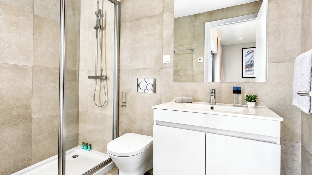 Photo of Bathroom in Meia Praia