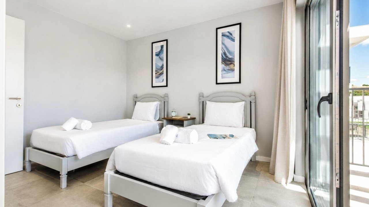 Photo of Bedroom in Meia Praia