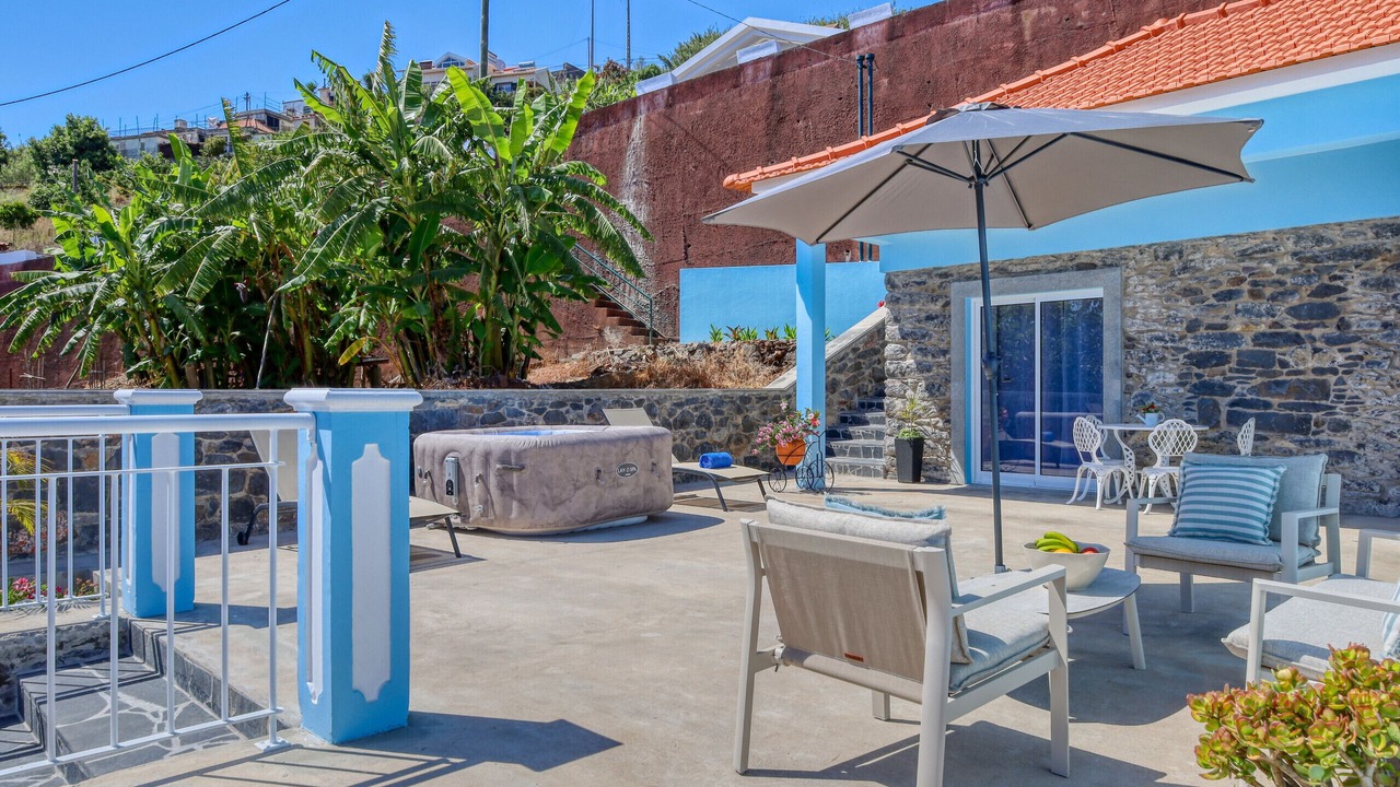 Photo of Patio Balcony in Canhas