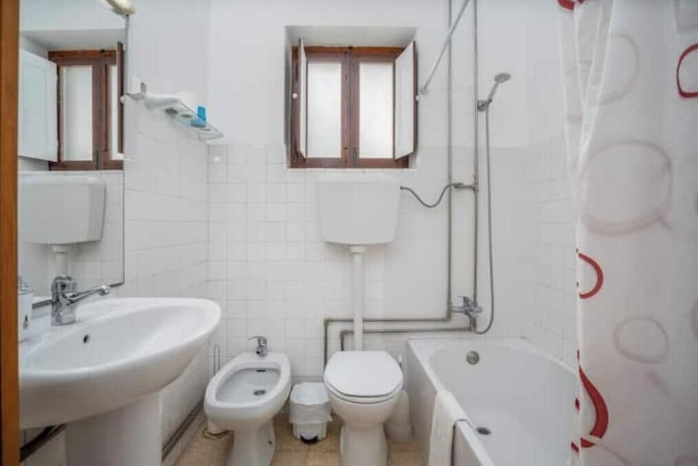 Photo of Bathroom in Ameijeira