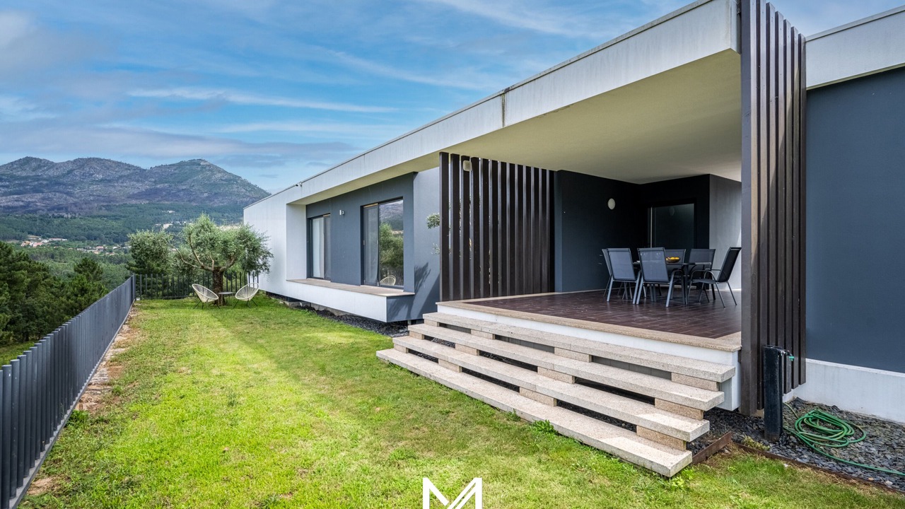 Photo of Outdoor in Molares