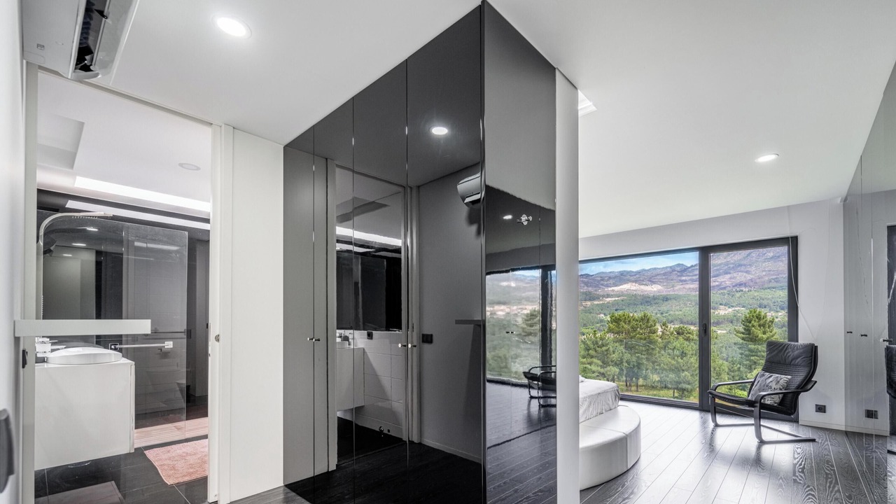 Photo of Bedroom in Molares
