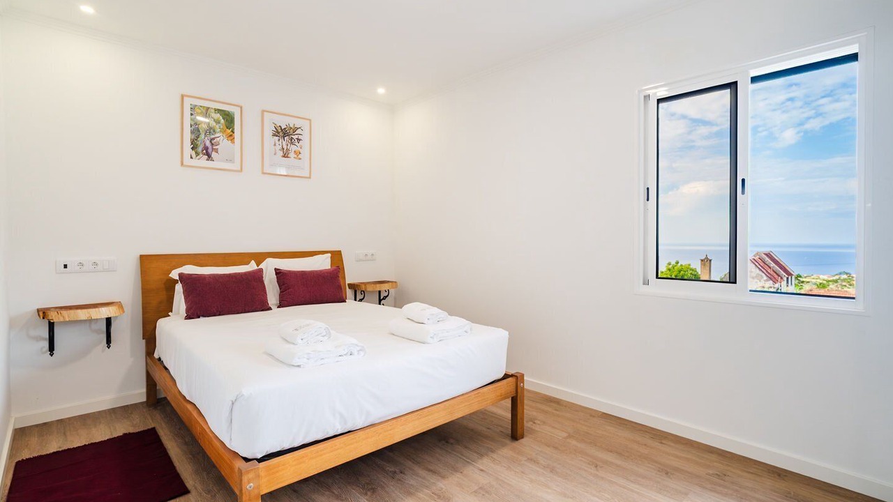 Photo of Bedroom in Faial