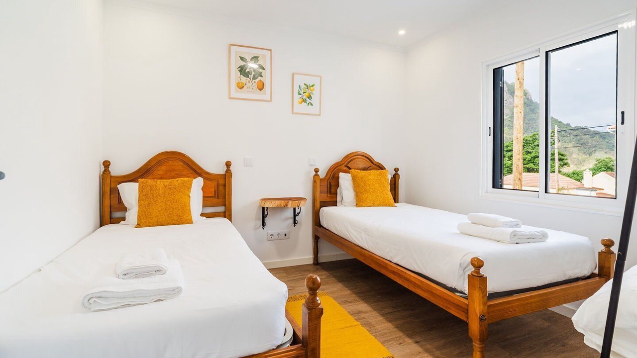 Photo of Bedroom in Faial