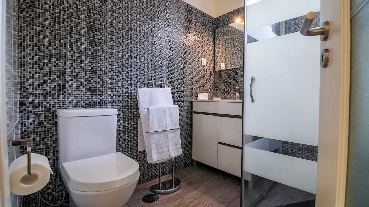 Photo of Bathroom in Calheta