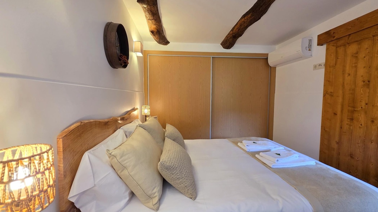 Photo of Bedroom in Cubalhao