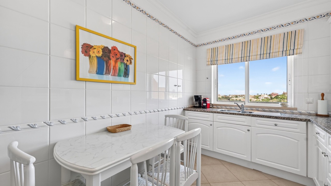 Photo of Kitchen in Atalaia