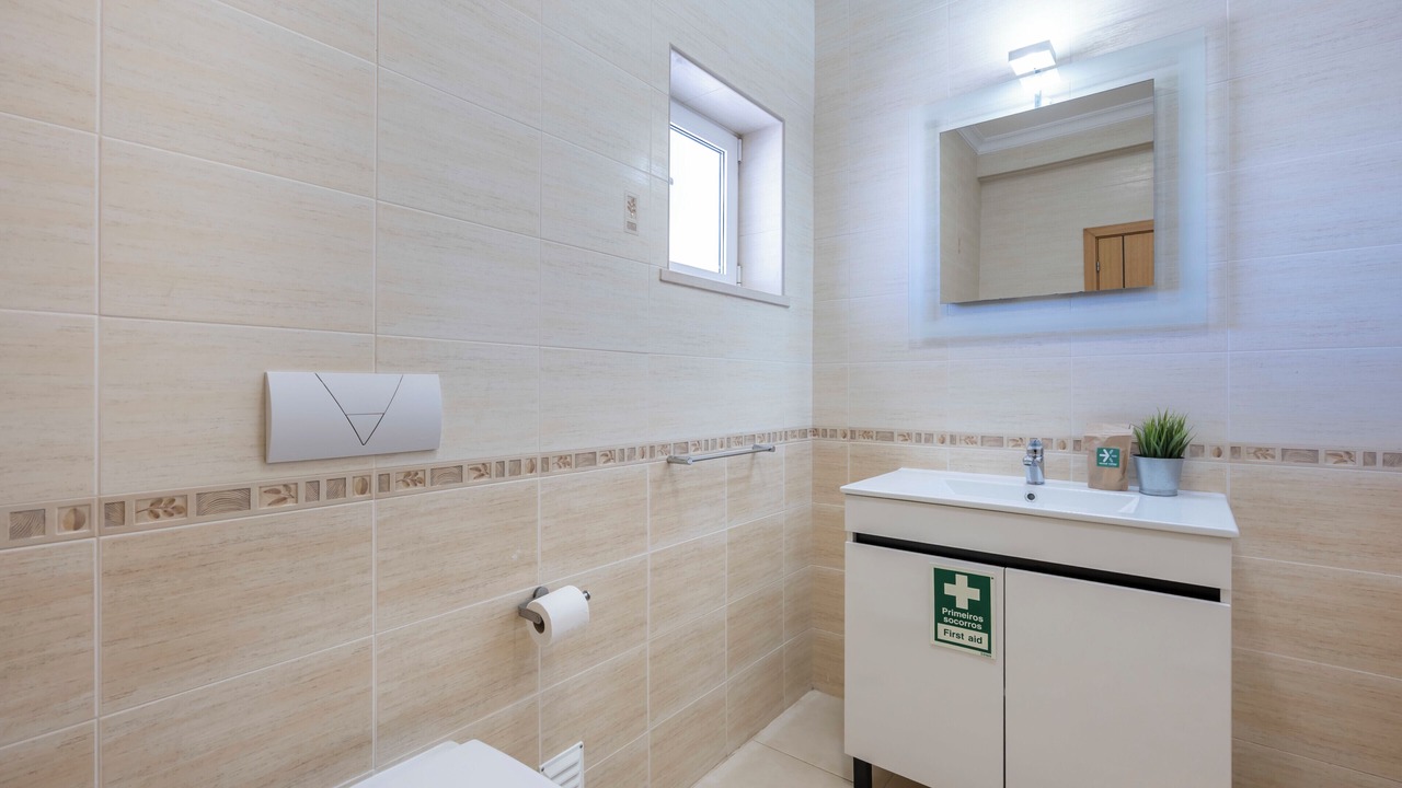 Photo of Bathroom in Budens