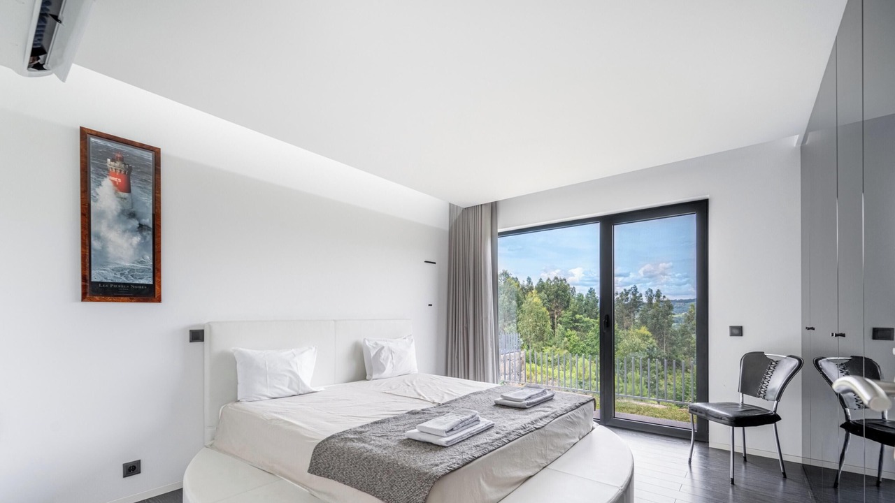 Photo of Bedroom in Molares
