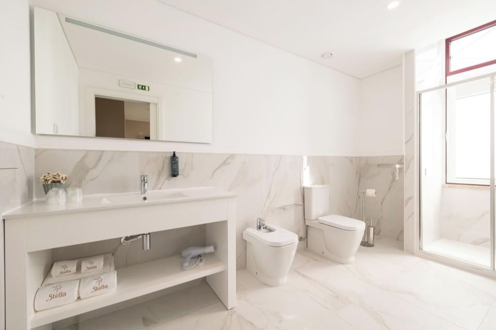 Photo of Bathroom in Portela