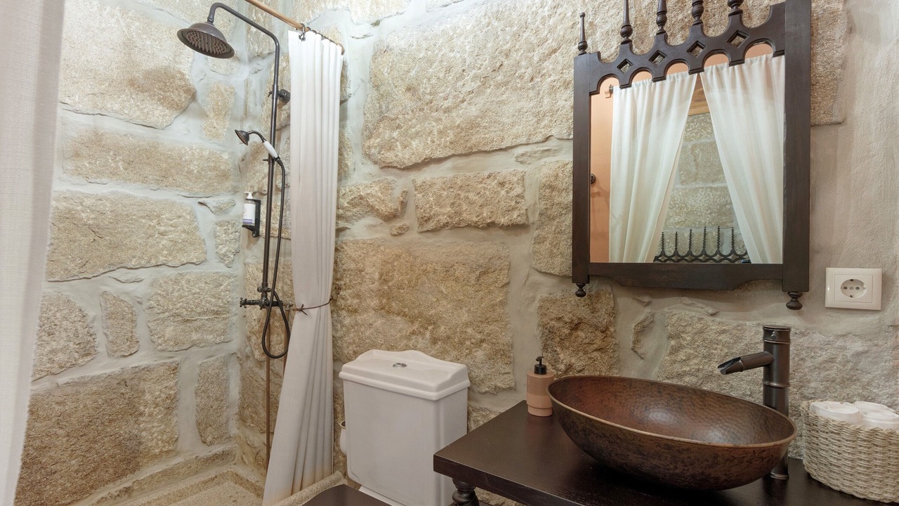 Photo of Bathroom in Mosteiro