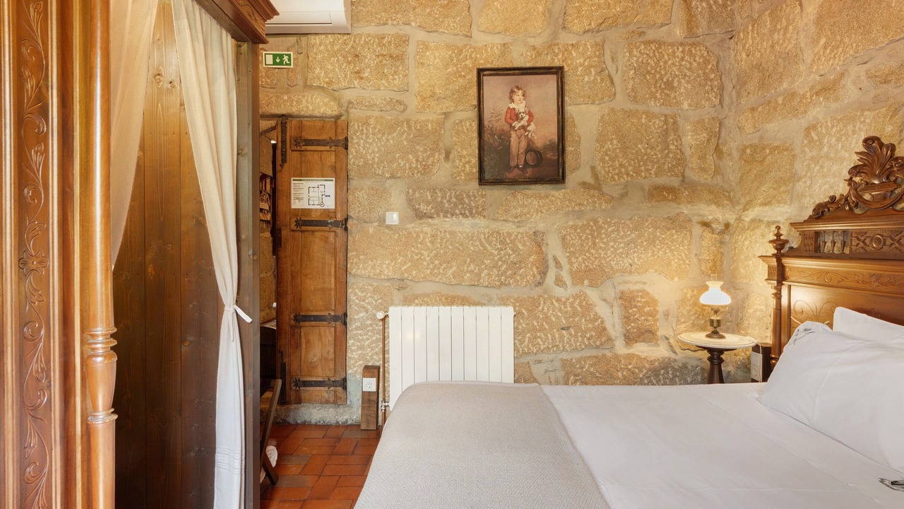 Photo of Bedroom in Mosteiro