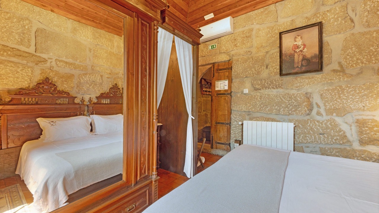 Photo of Bedroom in Mosteiro