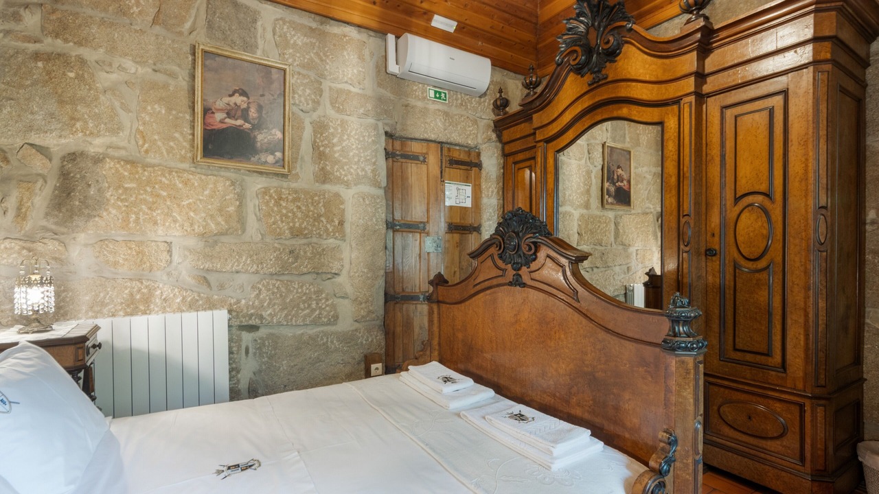 Photo of Bedroom in Mosteiro