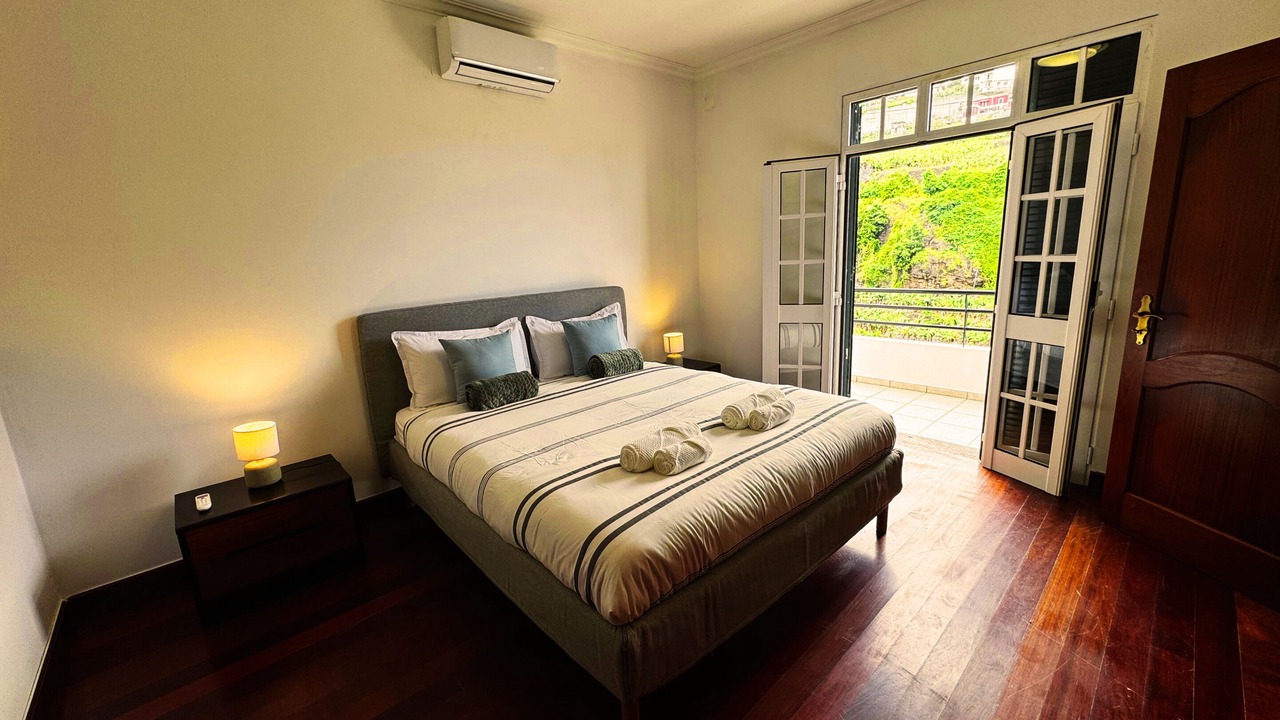 Photo of Bedroom in Camara de Lobos