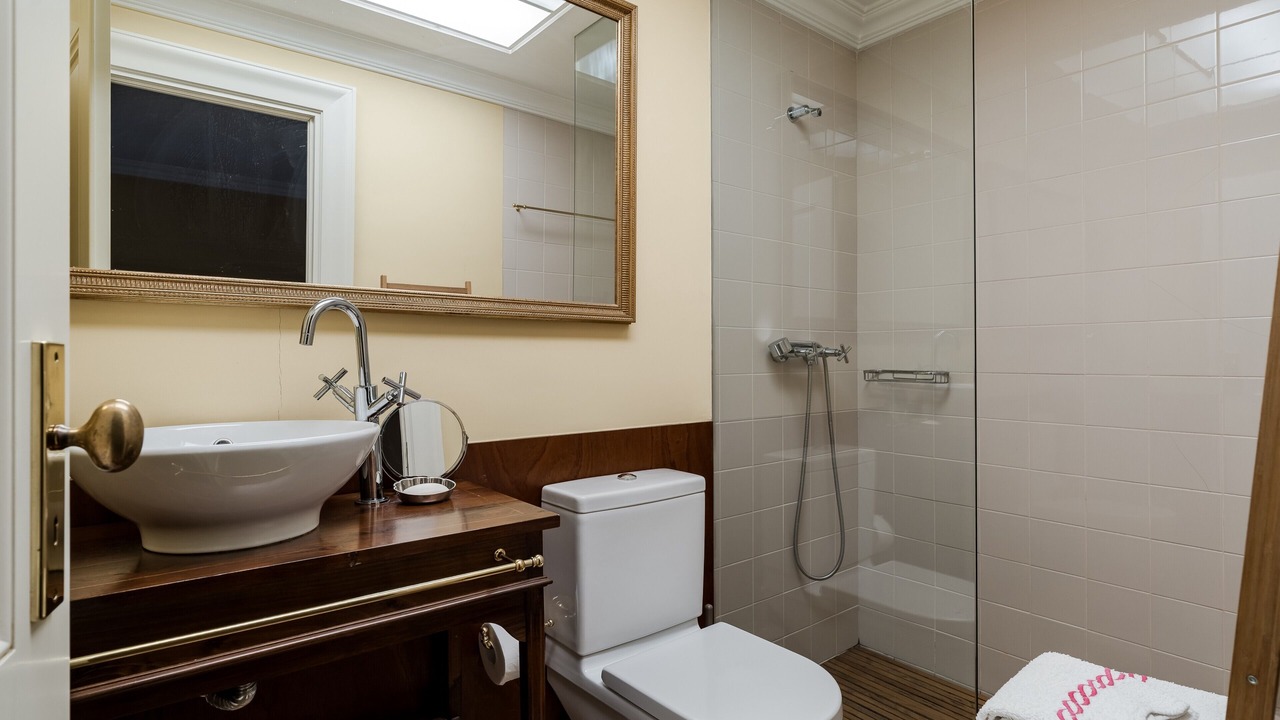 Photo of Bathroom in Gemeses