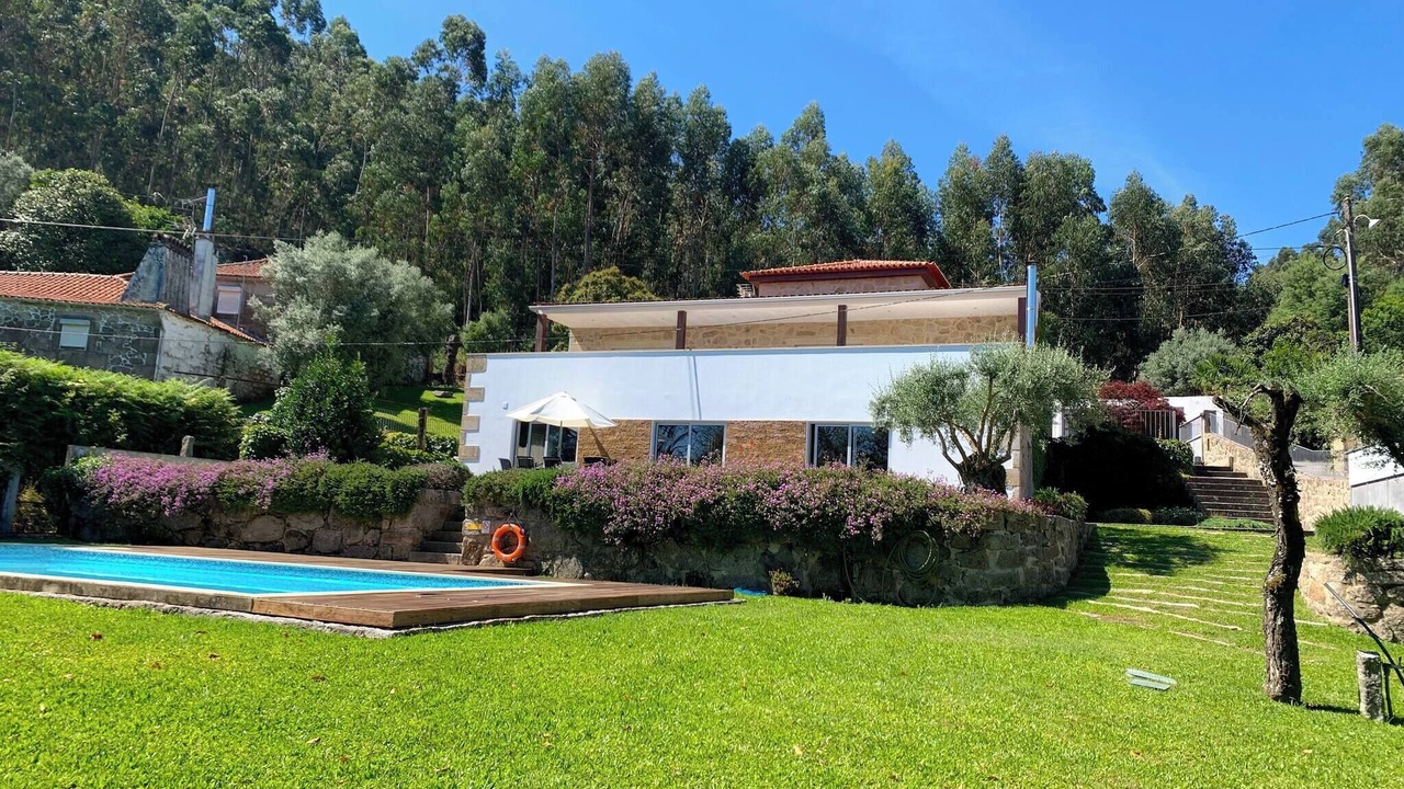 Photo of Outdoor in Cossourado