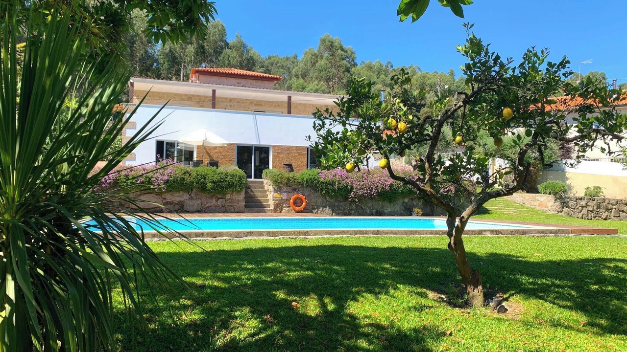 Photo of Outdoor in Cossourado