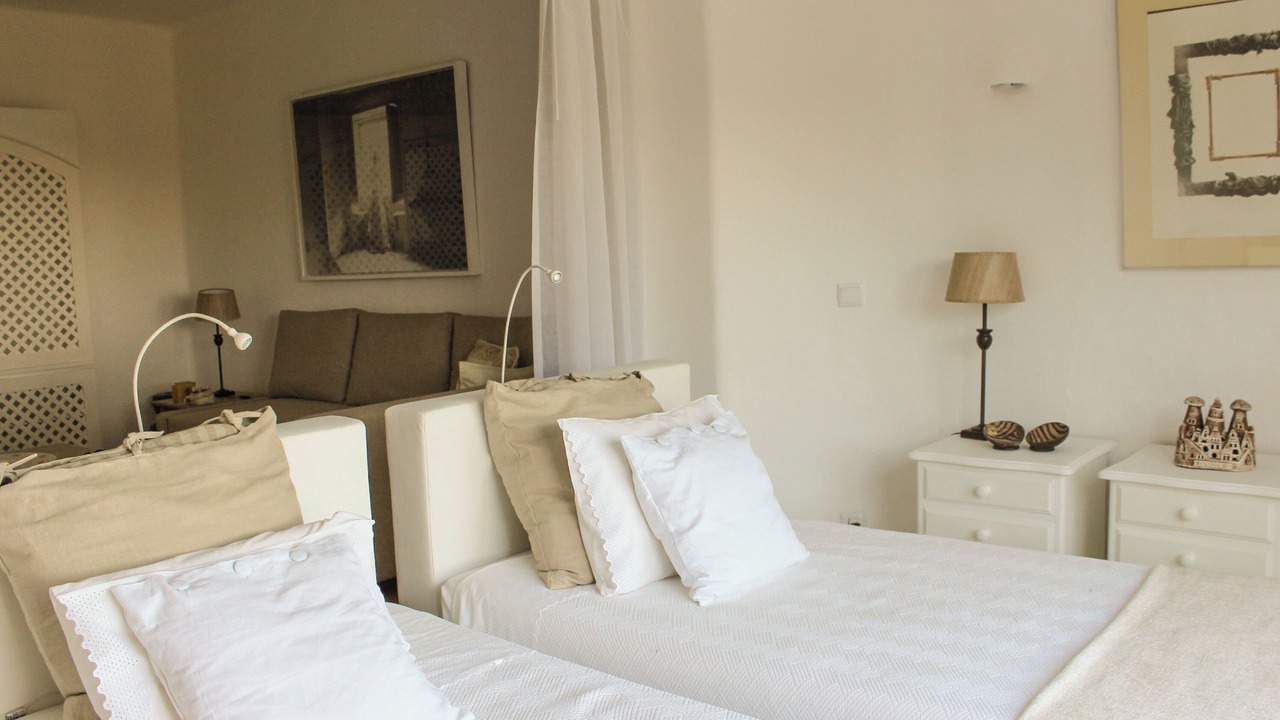 Photo of Bedroom in Porches