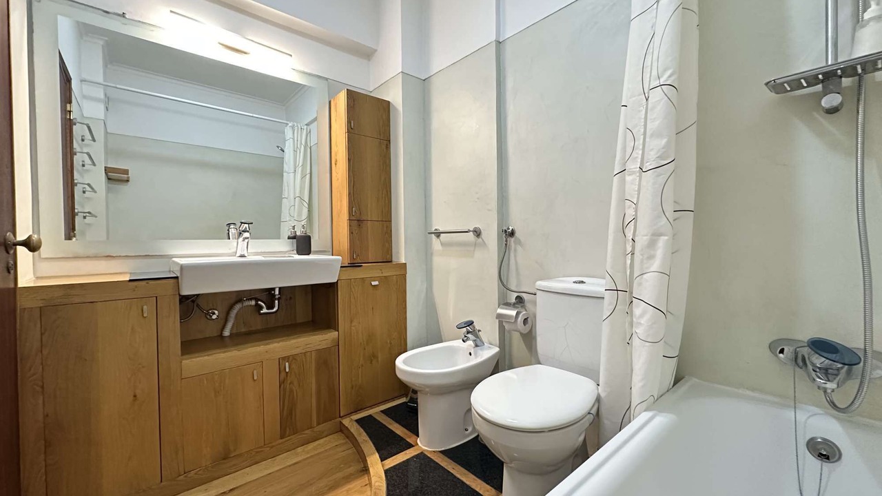 Photo of Bathroom in Alfornelos