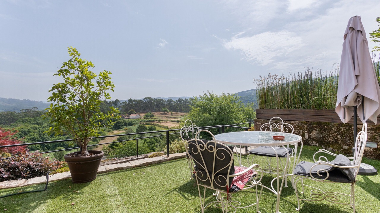 Photo of Outdoor in Covas