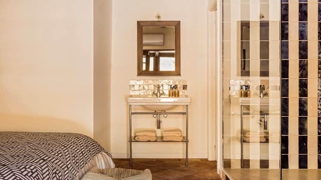 Photo of Bedroom in Costa de Caparica