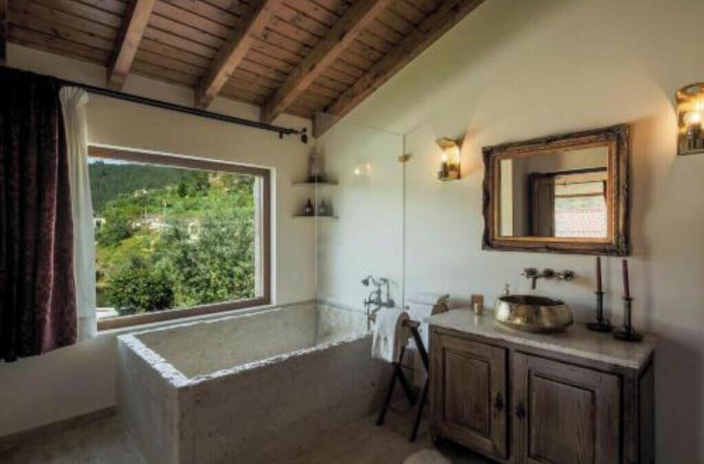 Photo of Bathroom in Nossa Senhora do Pranto