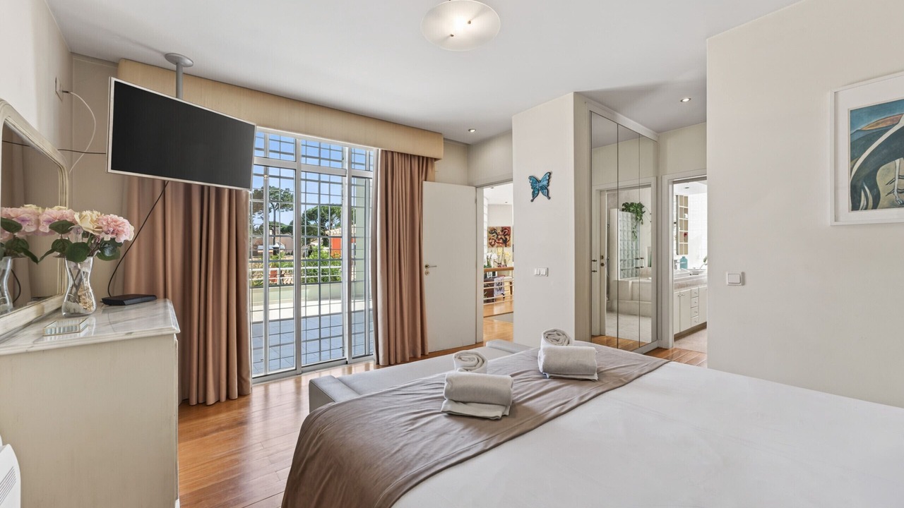 Photo of Bedroom in Quarteira