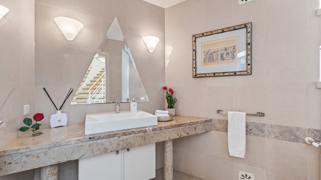 Photo of Bathroom in Quarteira