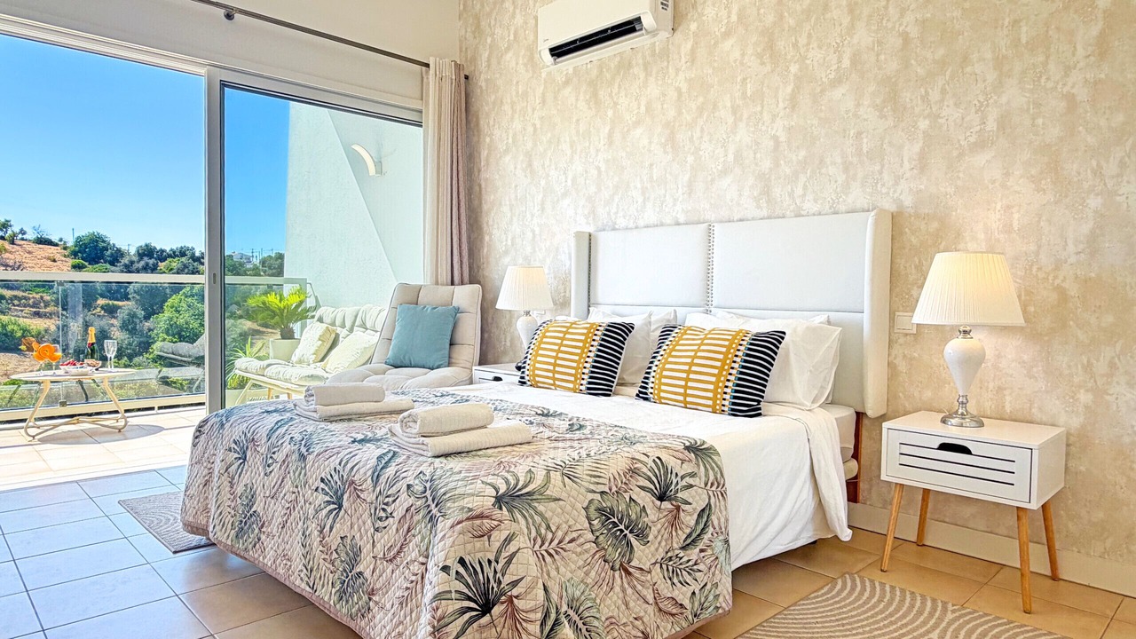 Photo of Bedroom in Patroves