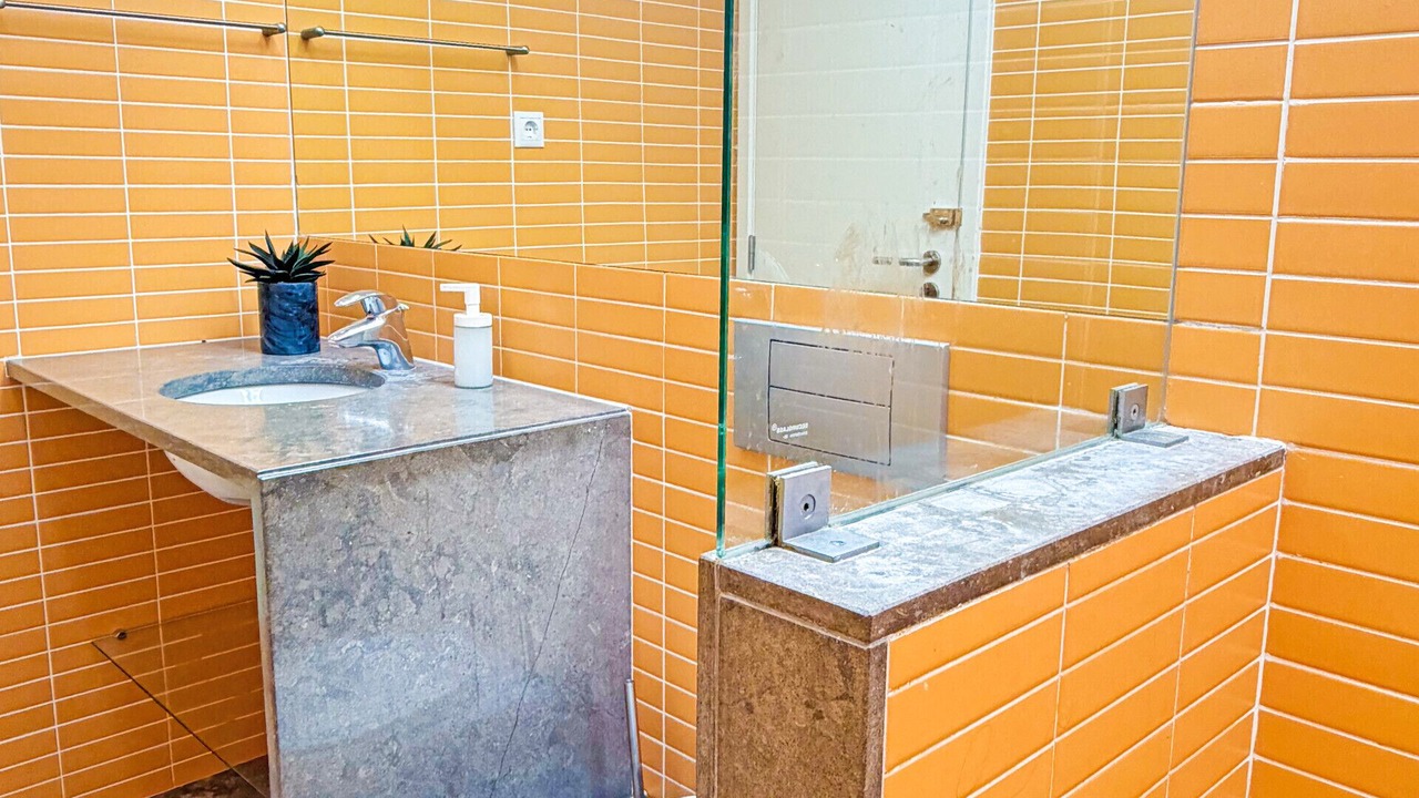 Photo of Bathroom in Patroves