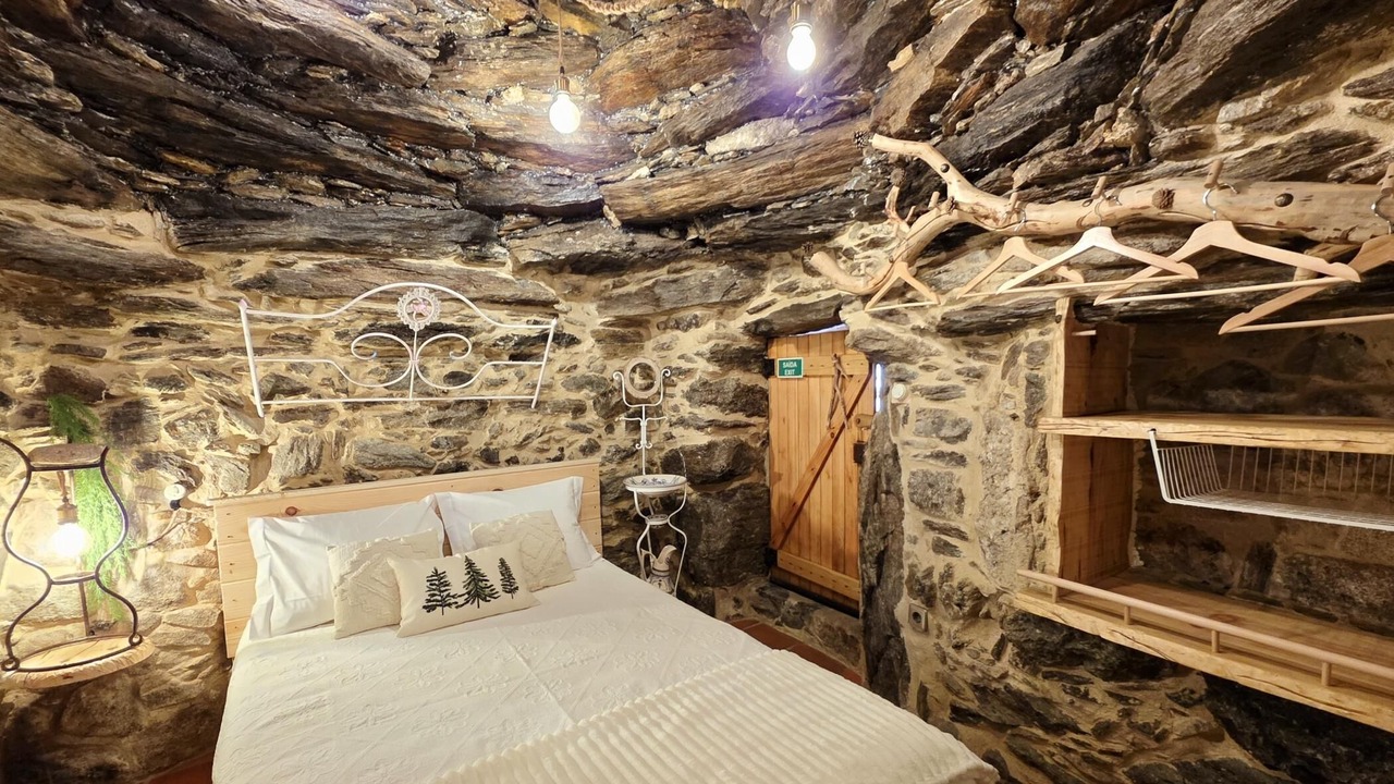 Photo of Bedroom in Moncao